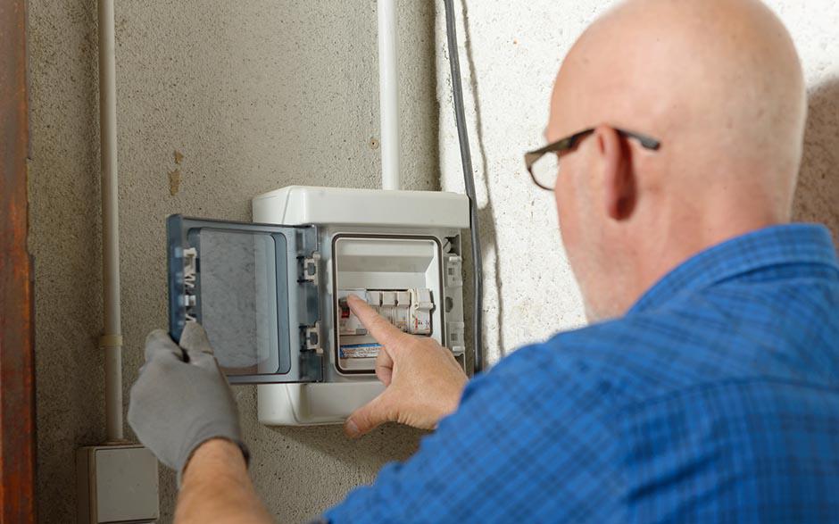 je recherche un électricien Livry-Gargan
